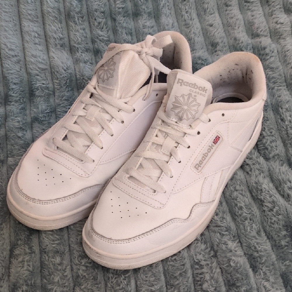 Reebok Men's Classic White Sneakers - Picture 4 of 6